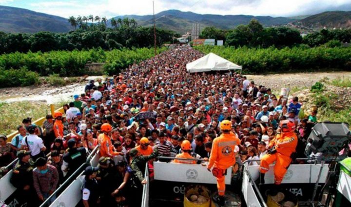 “Crisi migratoria” come pretesto per invadere il Venezuela