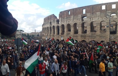 La mobilitazione a Roma per “una giusta pace” è un grande smacco per i media di regime