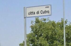 via cutro reggio emilia