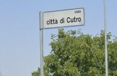 via cutro reggio emilia